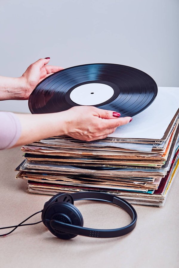 Astuces à faire pour bien disposer ses vinyles sur le rangement disque vinyle